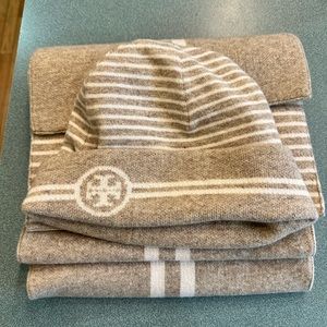 Tory Burch Beanie and Scarf set Reversible Print